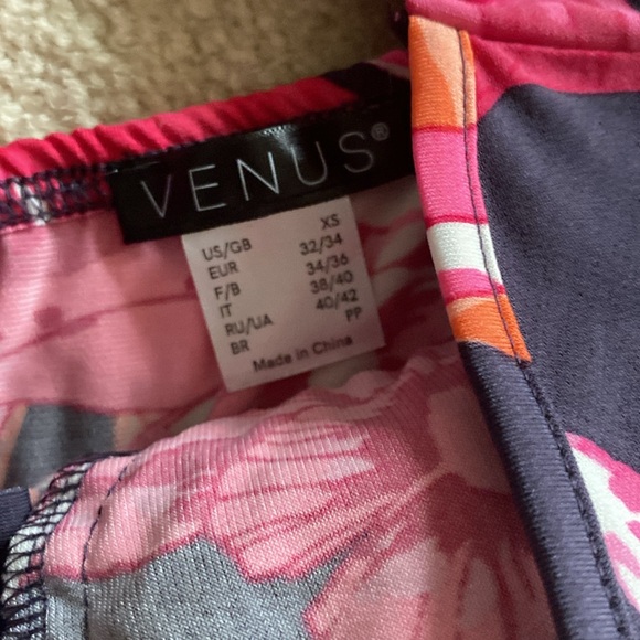 Venus NWOT halter dress XS but stretchy - Picture 11 of 12